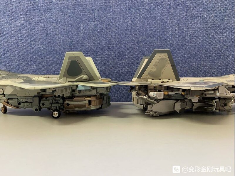 Masterpiece Starscream MPM 10 In Hand Images  (17 of 50)